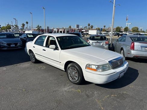Used 2005 Mercury Grand Marquis GS image 3