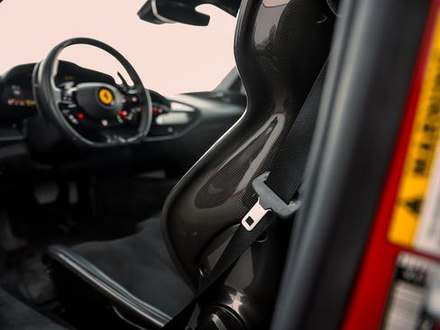 Used 2021 Ferrari SF90 Stradale image 24