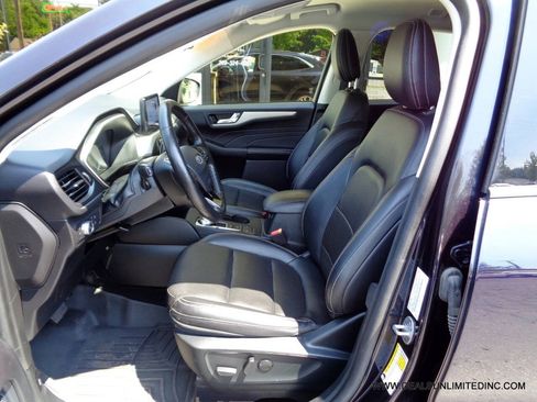 Used 2021 Ford Escape SEL AWD/4WD image 10