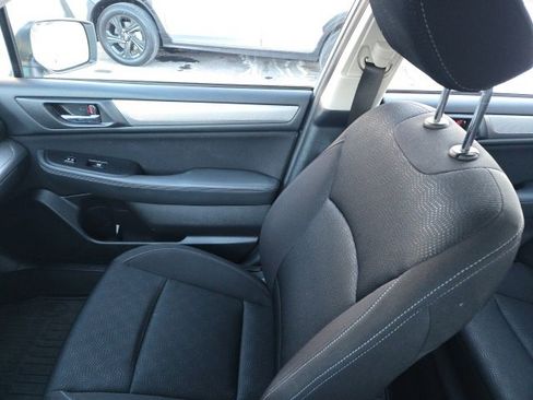 Used 2016 Subaru Legacy 2.5i Premium image 11
