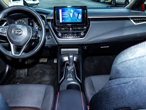 Used 2023 Toyota Corolla SE image 11