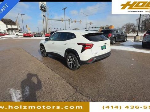 Used 2024 Chevrolet Trax RS w/ Driver Confidence Package image 6