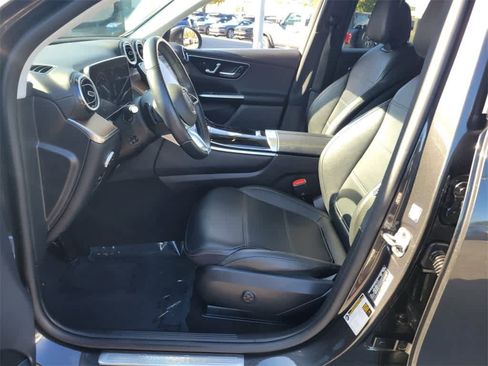 Used 2024 Mercedes-Benz GLC 300 image 10