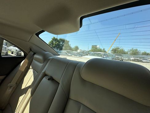 Used 2005 Lincoln LS RWD image 69