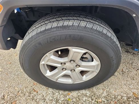 Certified 2022 Jeep Wrangler Unlimited Sport image 4