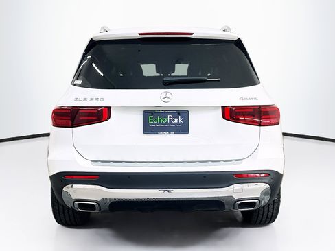 Used 2025 Mercedes-Benz GLB 250 4MATIC image 7