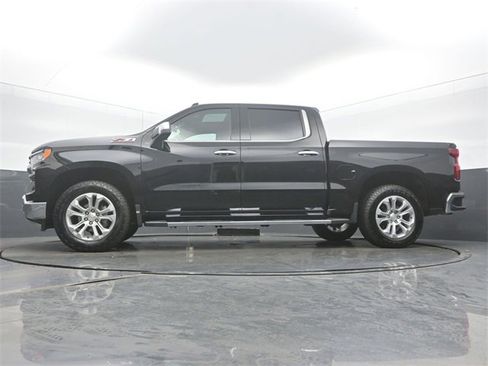 Used 2025 Chevrolet Silverado 1500 LTZ w/ LTZ Premium Package image 47