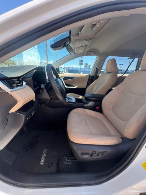 Used 2025 Toyota RAV4 XLE AWD/4WD image 27