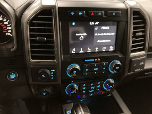 Used 2018 Ford F150 Raptor w/ Equipment Group 802A Luxury AWD/4WD image 11