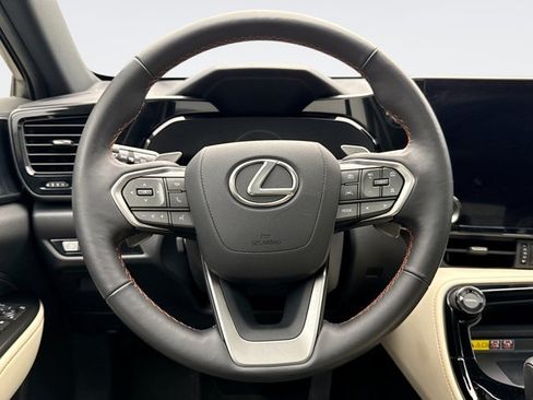 Used 2022 Lexus NX 350 AWD image 12