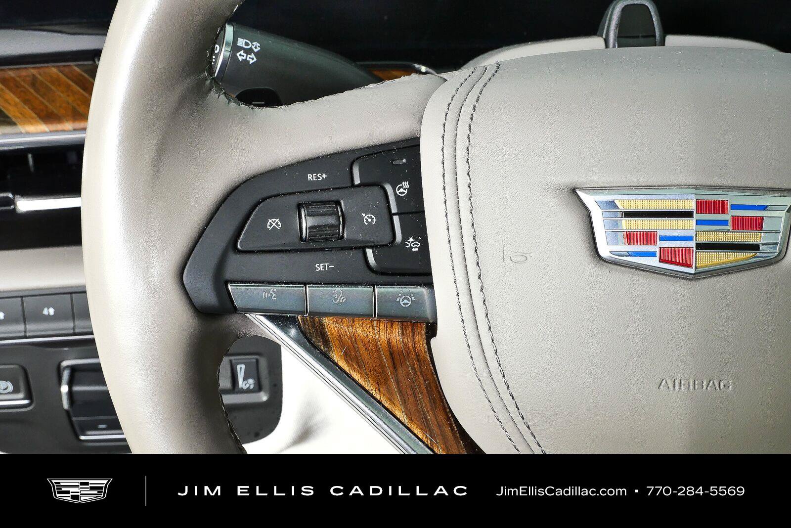 Used 2023 Cadillac Escalade ESV Sport Platinum w/ LPO, ONYX Package AWD/4WD image 9