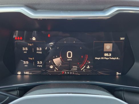 New 2026 GMC Canyon Elevation w/ Convenience Package image 19