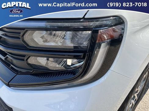 Certified 2025 Ford Expedition Active AWD/4WD image 11