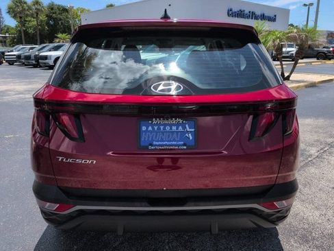 Certified 2024 Hyundai Tucson SE FWD image 5