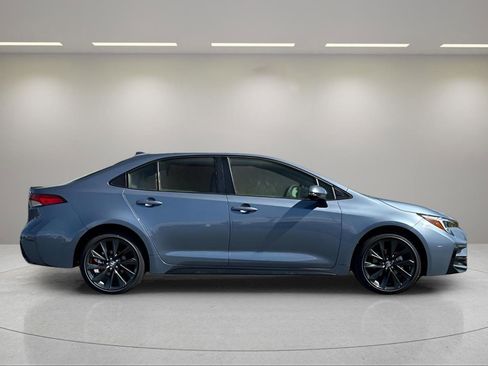 New 2026 Toyota Corolla SE image 2