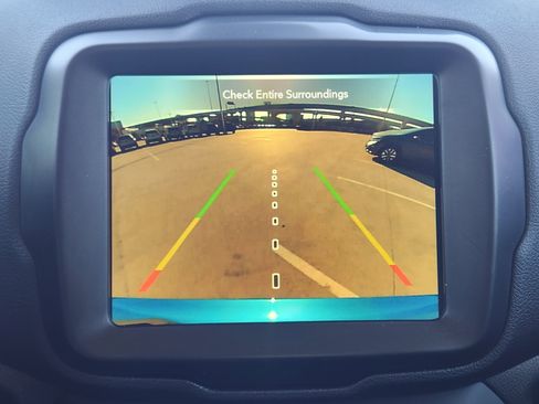 Used 2022 Jeep Renegade Limited image 19