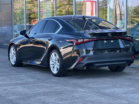 Used 2022 Lexus IS 300 RWD image 5