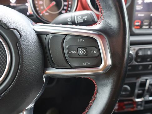 Used 2022 Jeep Wrangler Unlimited Rubicon w/ Cold Weather Group image 8