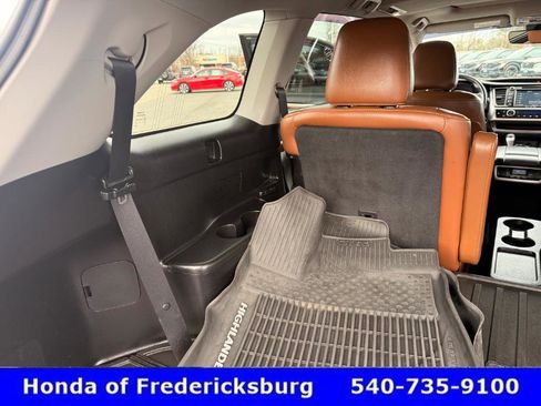 Used 2017 Toyota Highlander Limited image 42