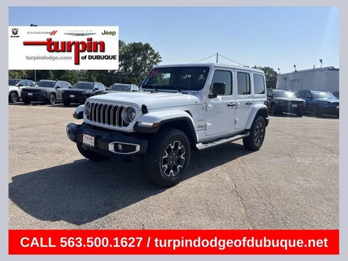 Used 2024 Jeep Wrangler Unlimited Sahara w/ Technology Group AWD/4WD image 1
