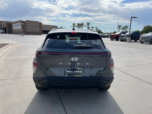 Used 2026 Hyundai Kona SEL Sport FWD image 7