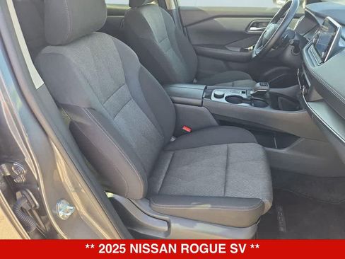 Used 2025 Nissan Rogue SV AWD/4WD image 21