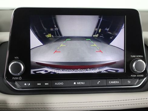 Certified 2023 Nissan Rogue SV image 29