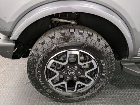 Used 2021 Ford Bronco Outer Banks image 7