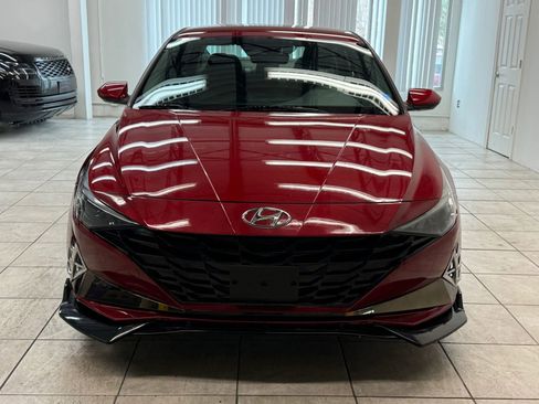 Used 2023 Hyundai Elantra SEL image 2