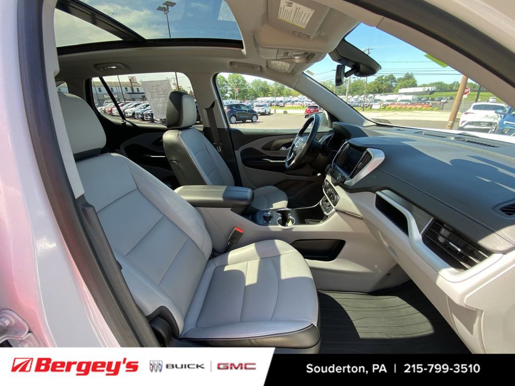 Used 2023 GMC Terrain SLT FWD image 32