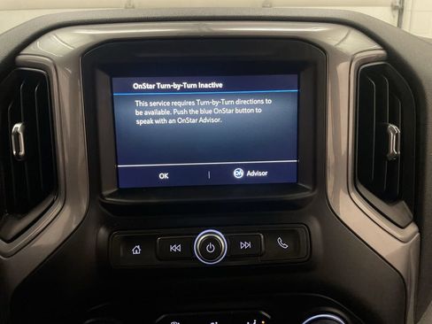 Used 2020 Chevrolet Silverado 1500 Custom w/ Custom Value Package AWD/4WD image 8