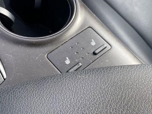 Used 2023 Toyota Camry SE image 15