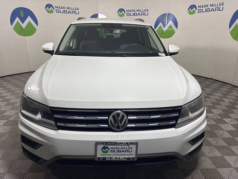 Used 2020 Volkswagen Tiguan SE w/ 3rd Row Seat Package AWD/4WD image 2