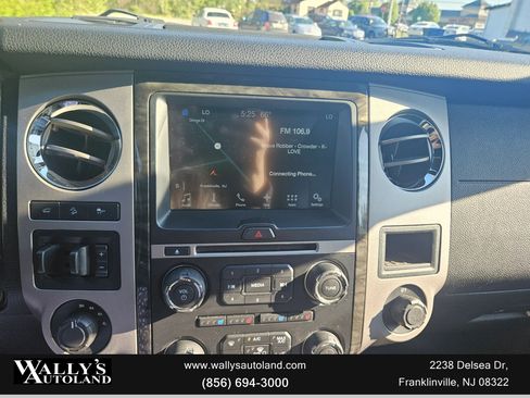 Used 2017 Ford Expedition Limited w/ Equipment Group 301A AWD/4WD image 10