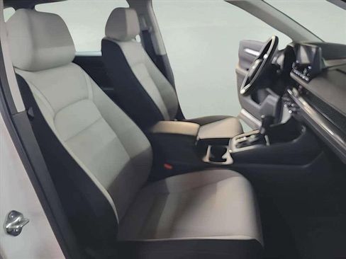Used 2024 Honda CR-V LX image 27