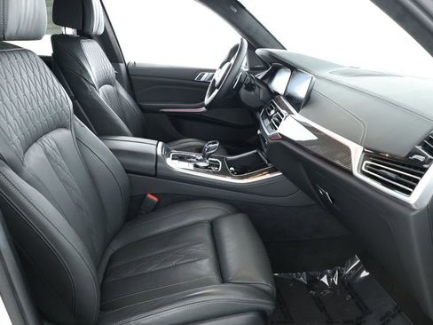 Used 2022 BMW X5 M50i w/ Executive Package image 23