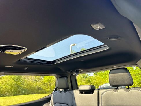 New 2026 Jeep Grand Wagoneer Limited AWD/4WD image 18
