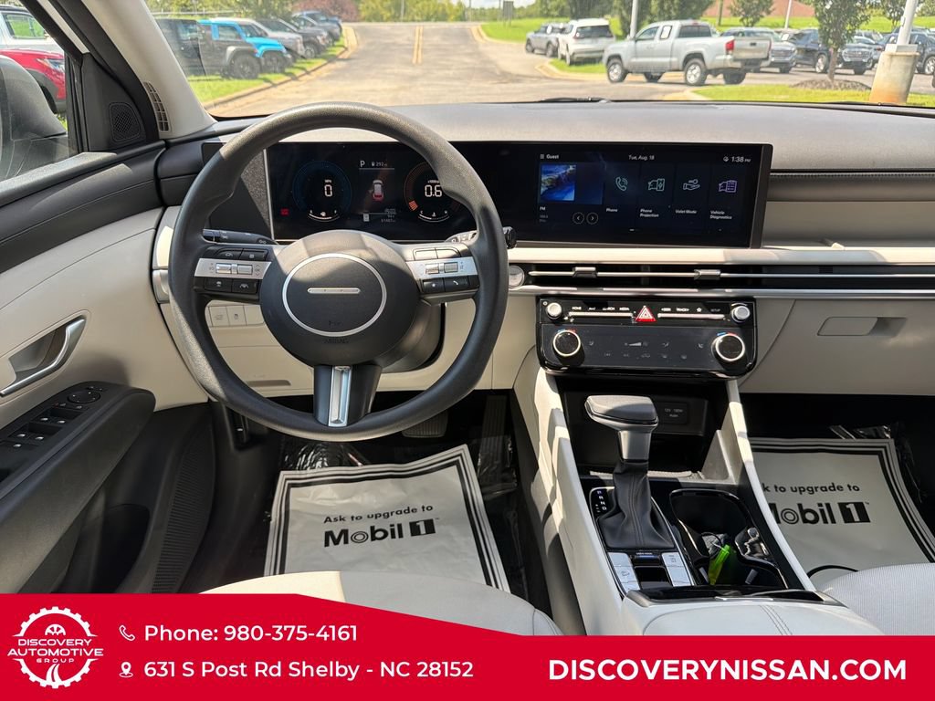 Used 2025 Hyundai Tucson SEL FWD image 30