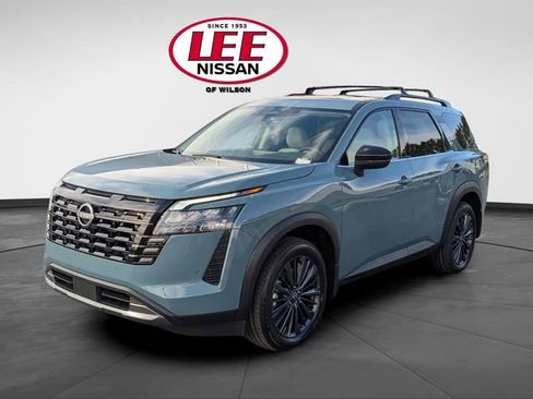 New 2026 Nissan Pathfinder SL FWD image 7