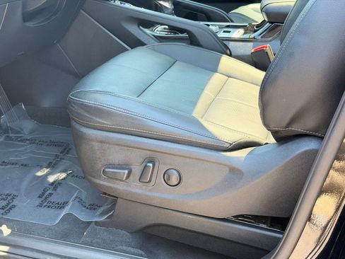 Used 2024 Kia Telluride EX w/ EX Captain's Chair Package FWD image 29