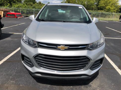 Used 2018 Chevrolet Trax LS AWD/4WD image 2