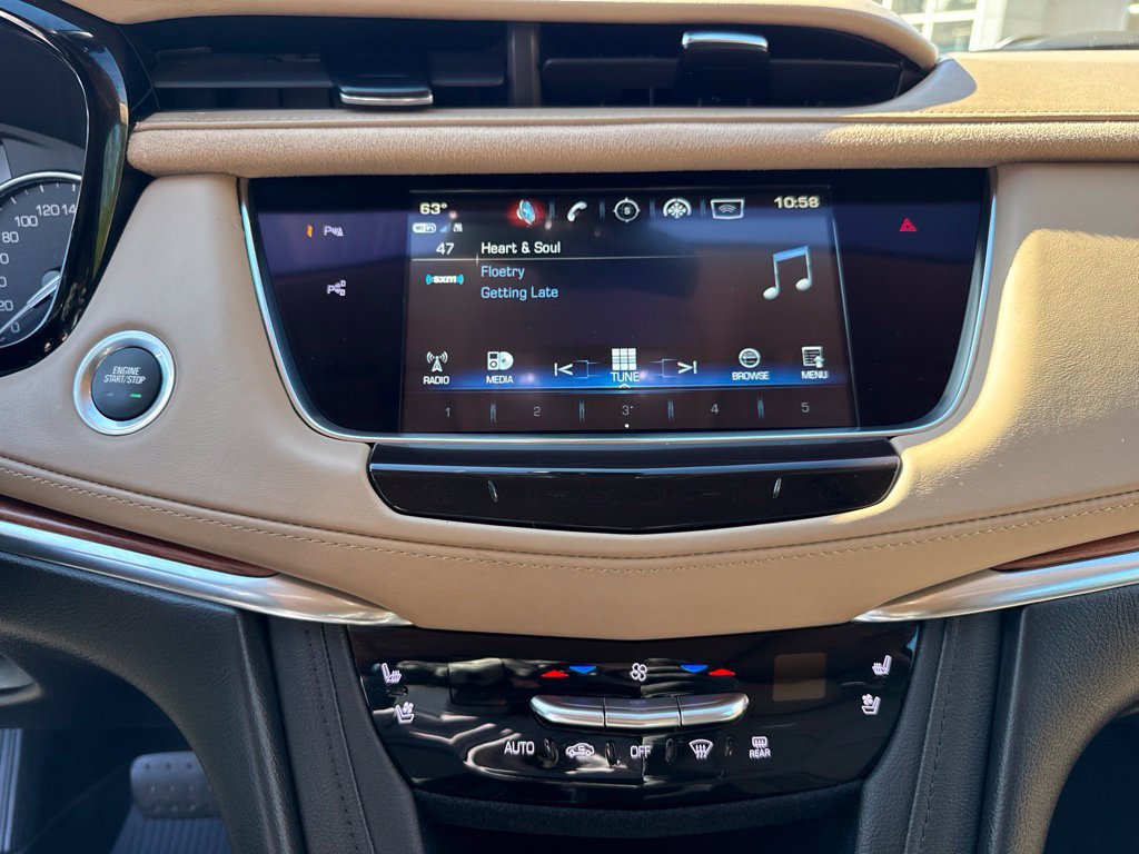 Used 2019 Cadillac XT5 Platinum w/ Trailering Package AWD/4WD image 23
