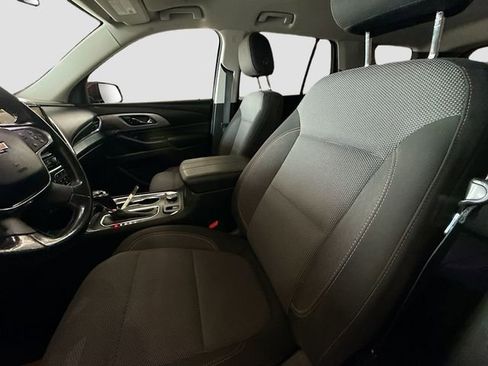 Used 2019 Chevrolet Traverse LT FWD image 22
