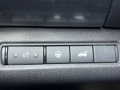 New 2026 Nissan Pathfinder SL image 25