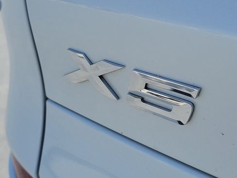 Used 2022 BMW X5 sDrive40i w/ M Sport Package RWD image 6