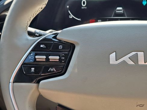 Used 2023 Kia Niro Wind w/ Wind Preserve Package FWD image 28