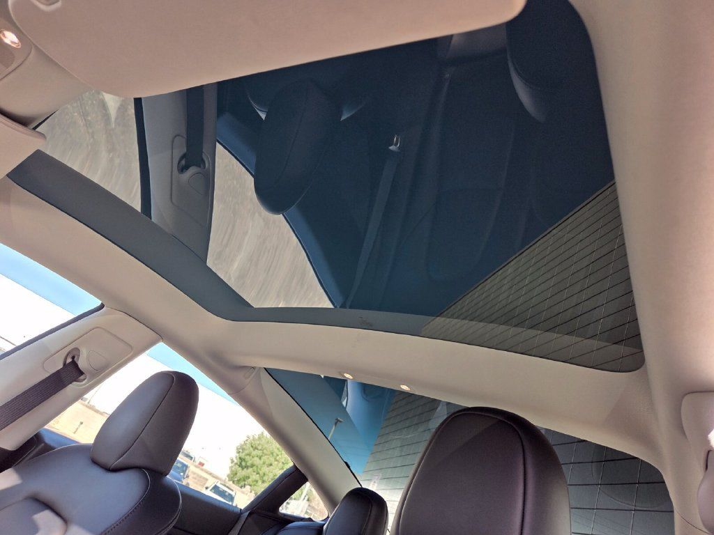 Used 2023 Tesla Model 3 Standard Range RWD image 14