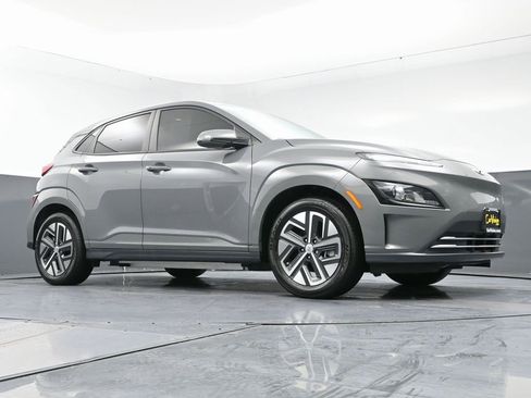 Used 2023 Hyundai Kona SE w/ Cargo Package image 48