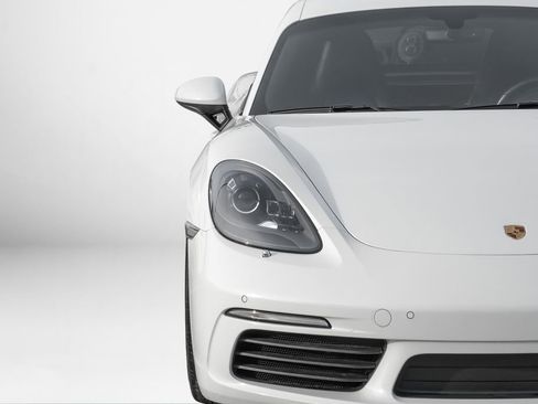 Used 2017 Porsche 718 Cayman S image 46