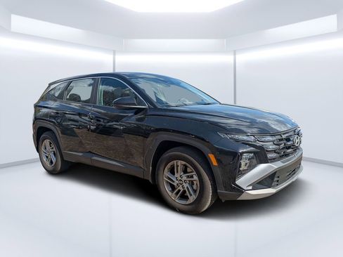 New 2026 Hyundai Tucson SE FWD image 1